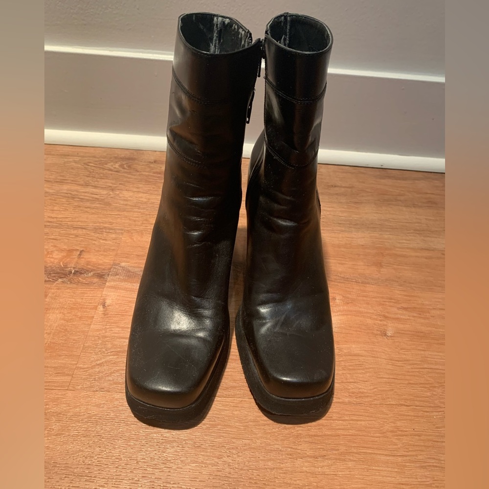 black Nine West boots